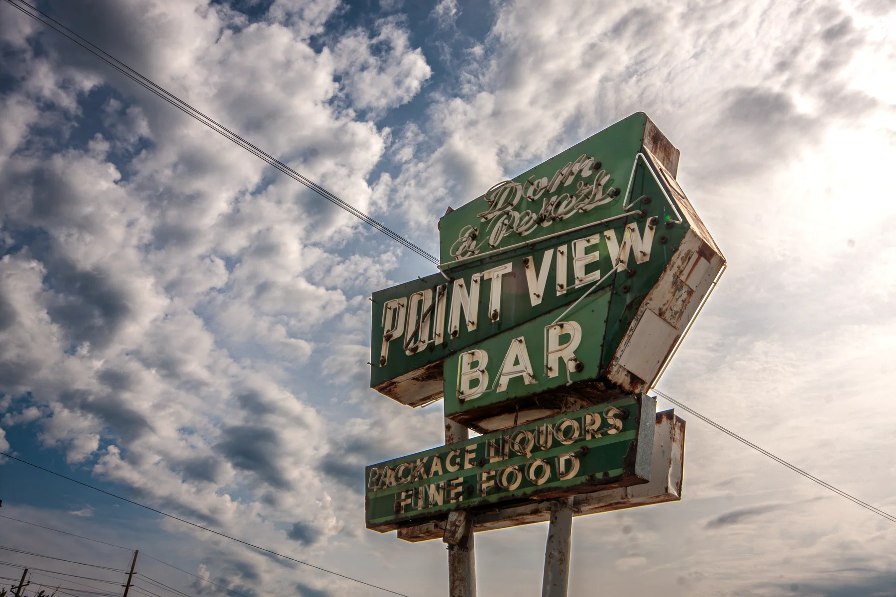 Don & Pete's Point View Bar